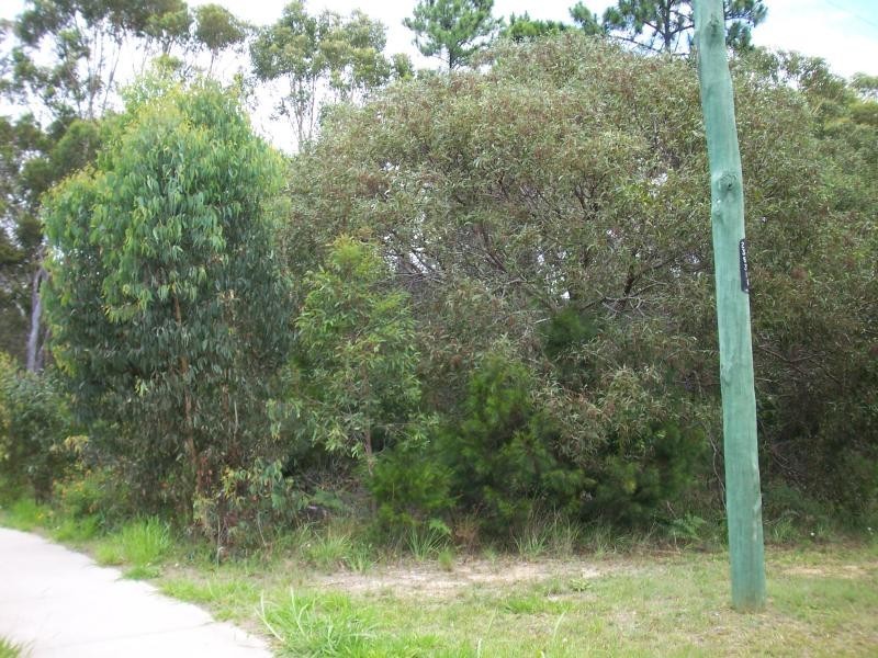 2 Aruma Street, Macleay Island QLD 4184