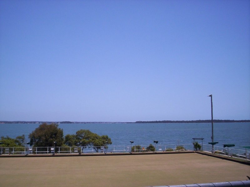 2 Aruma Street, Macleay Island QLD 4184