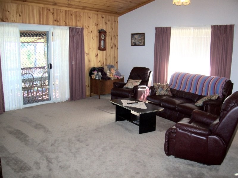 59 Coondooroopa Drive, Macleay Island QLD 4184