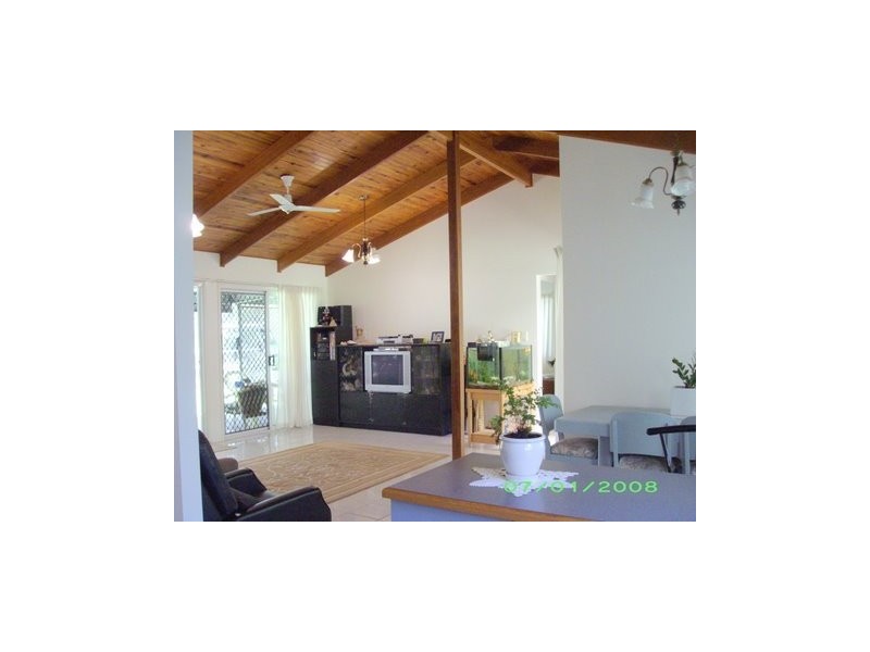 7 Attunga St, Macleay Island QLD 4184