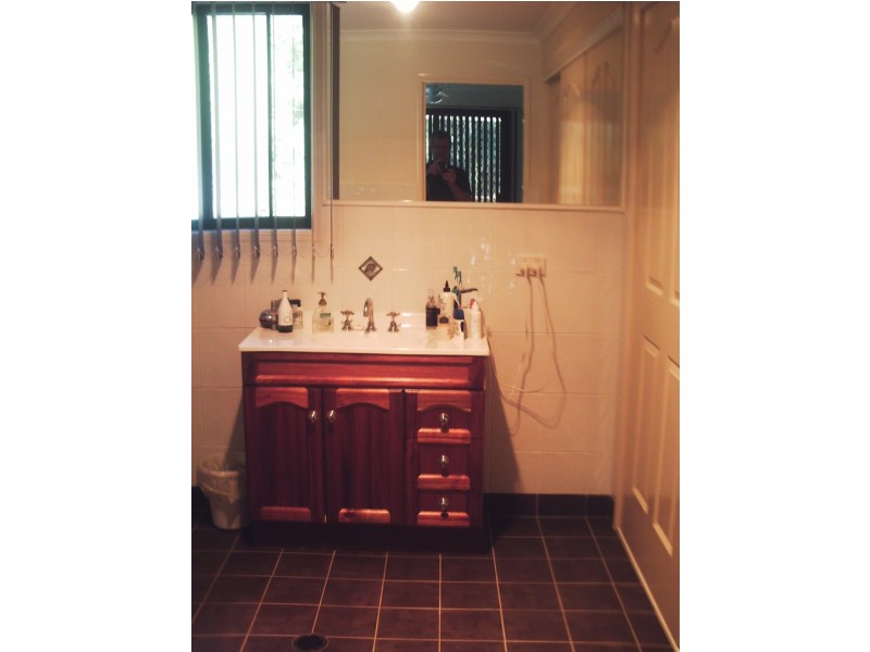 24 Natone, Macleay Island QLD 4184