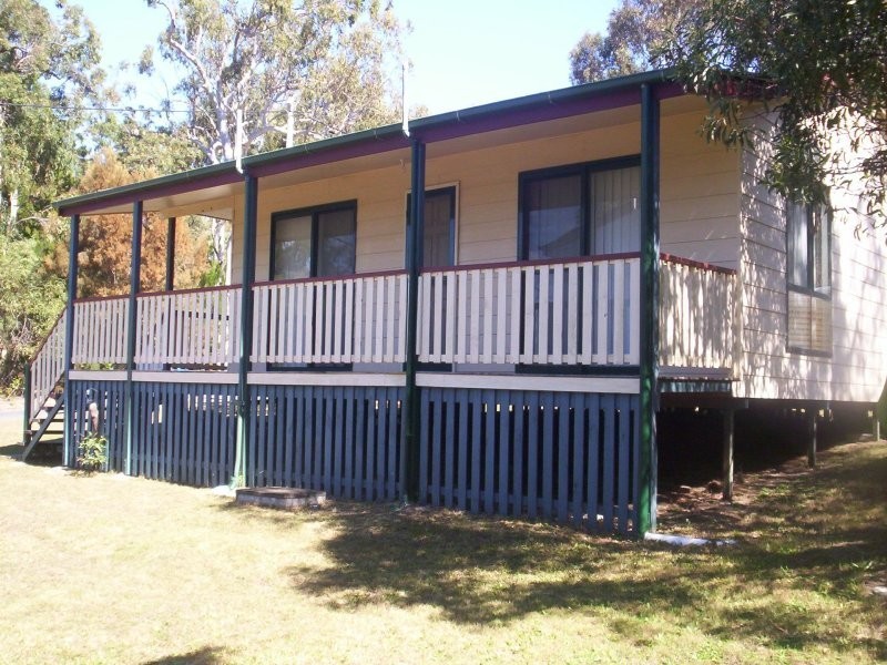 17 Baracoota Street, Macleay Island QLD 4184