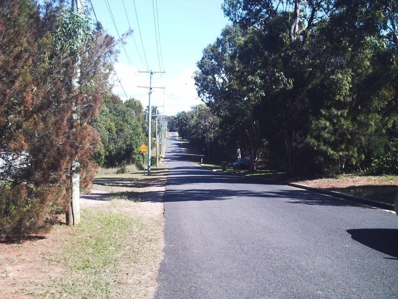 64 Francis St, Macleay Island QLD 4184