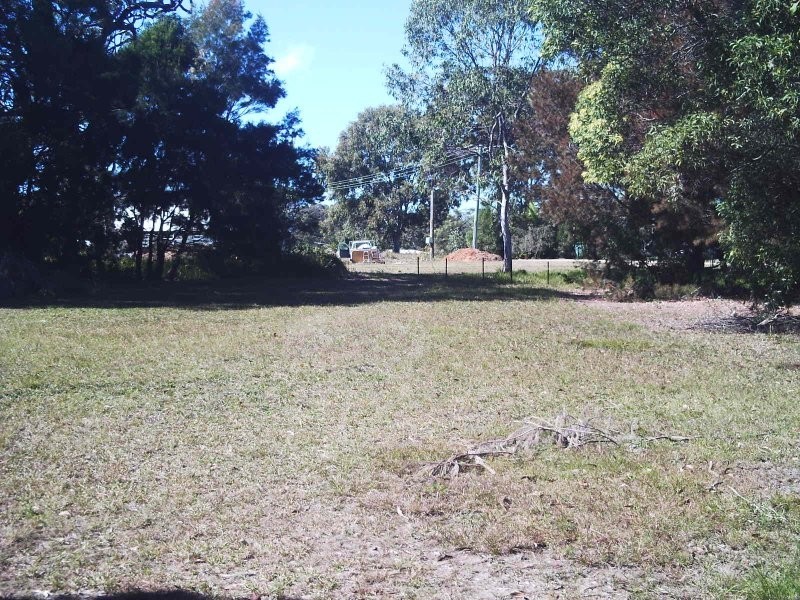 66 Francis St, Macleay Island QLD 4184