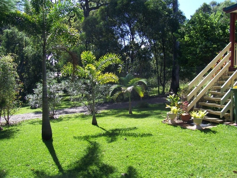 19 Alkira St, Macleay Island QLD 4184
