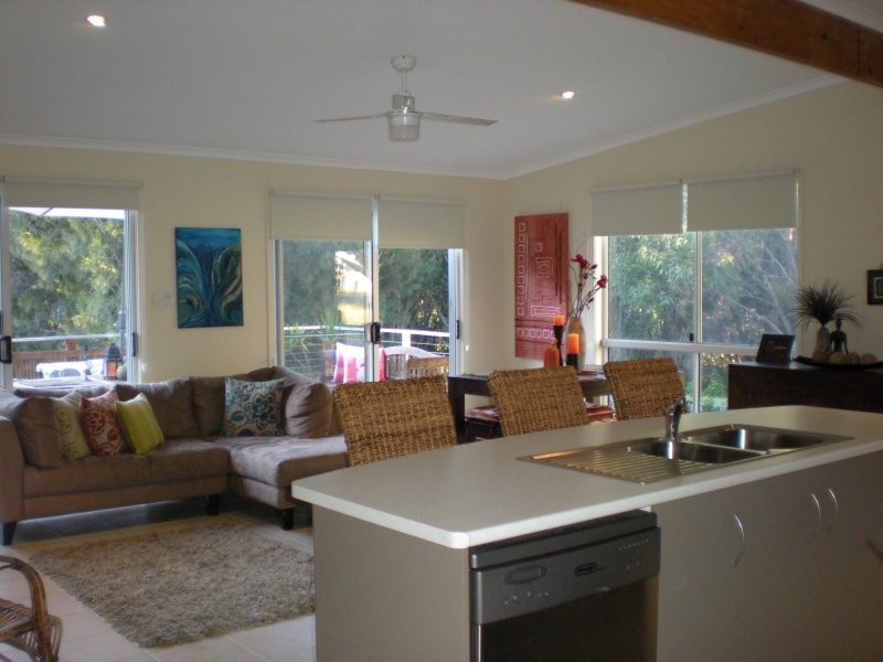 35 Francis, Macleay Island QLD 4184