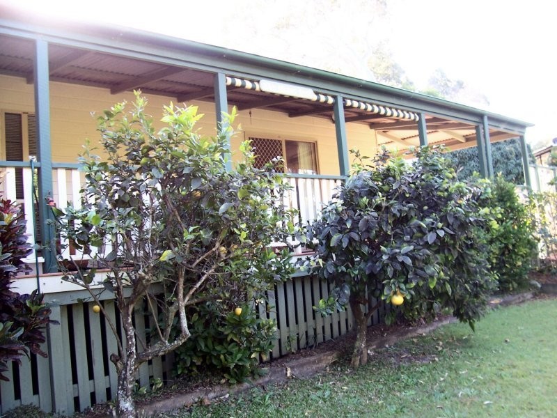 37 KARDINIA STREET, Macleay Island QLD 4184