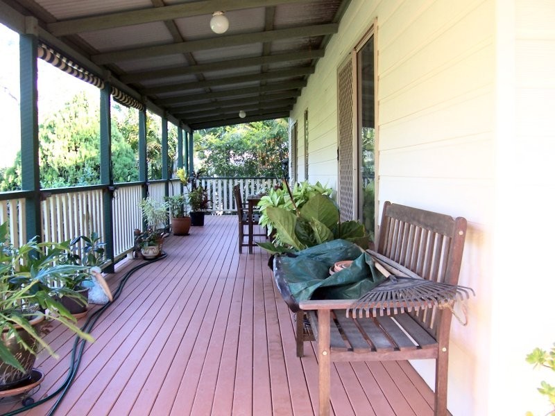 37 KARDINIA STREET, Macleay Island QLD 4184