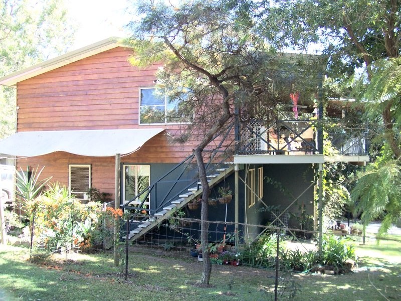 21 ALKIRA STREET, Macleay Island QLD 4184