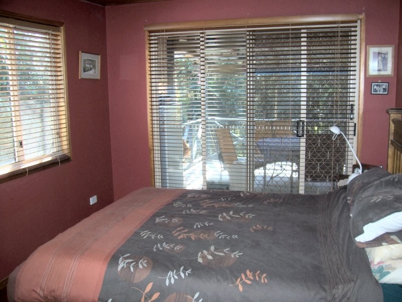 21 ALKIRA STREET, Macleay Island QLD 4184