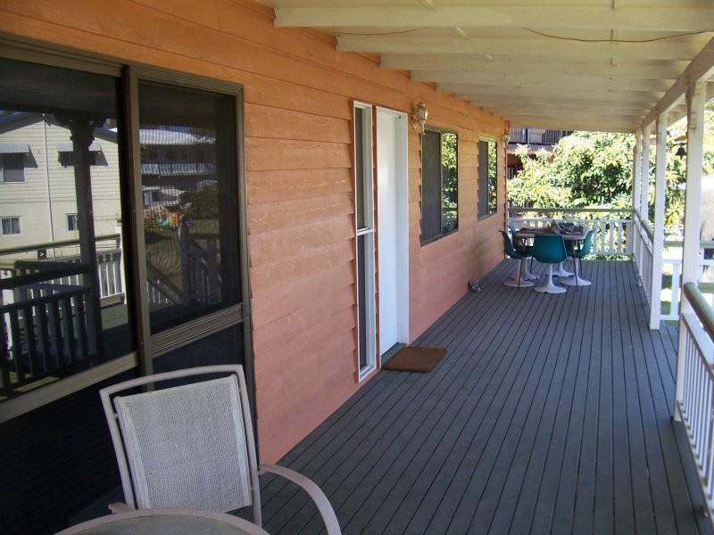 18 KIM CRES, Macleay Island QLD 4184