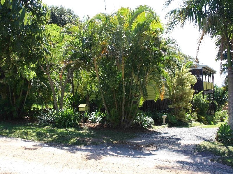 64 Charles Terrace, Macleay Island QLD 4184
