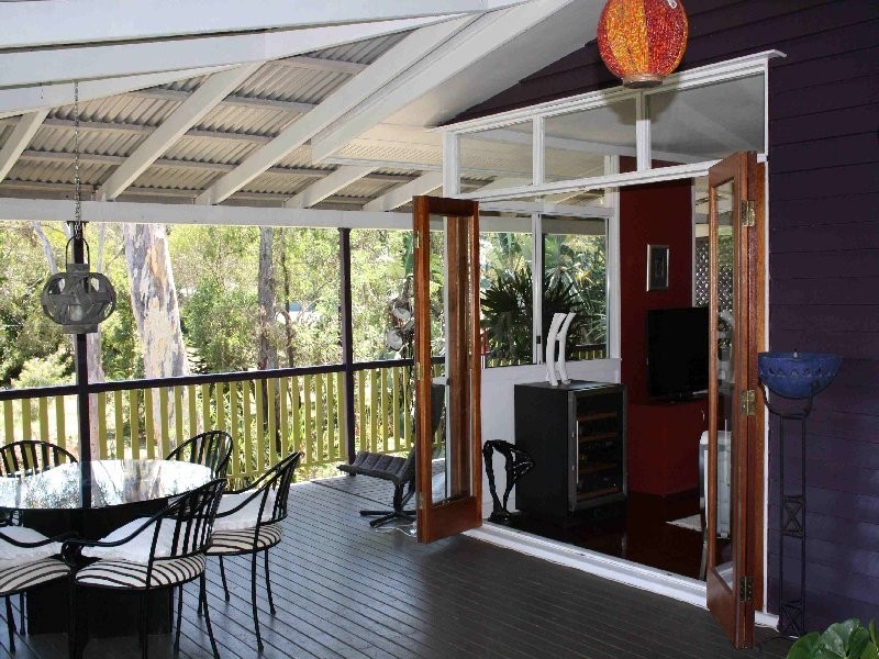 64 Charles Terrace, Macleay Island QLD 4184