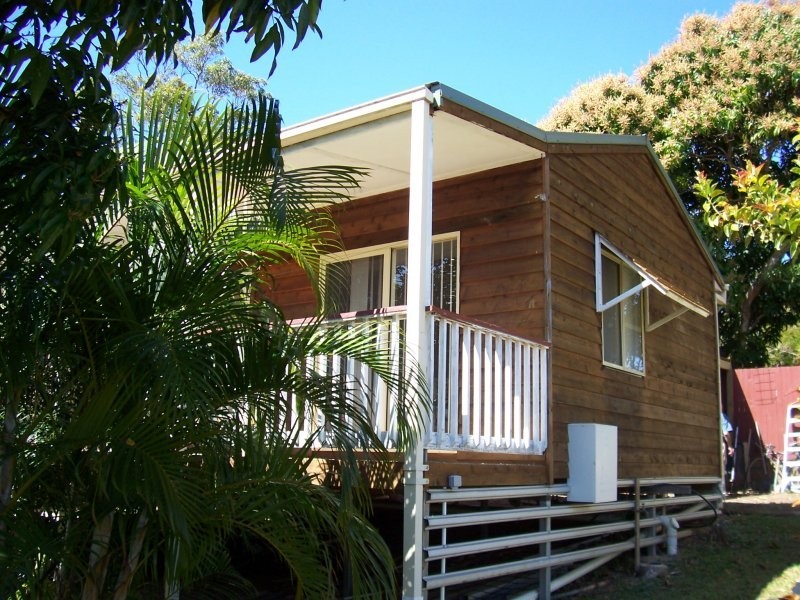 28 Francis Rd, Macleay Island QLD 4184