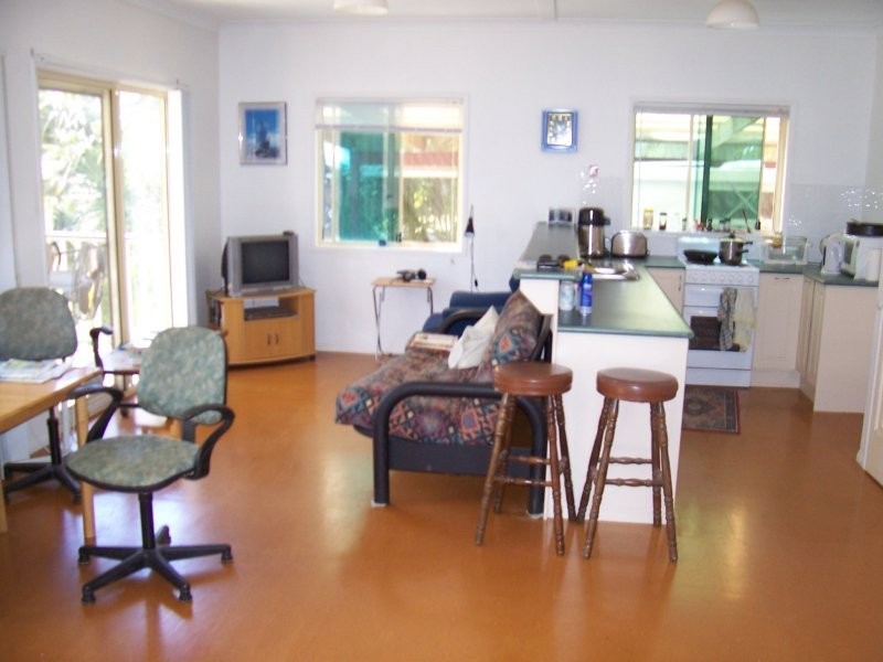28 Francis Rd, Macleay Island QLD 4184