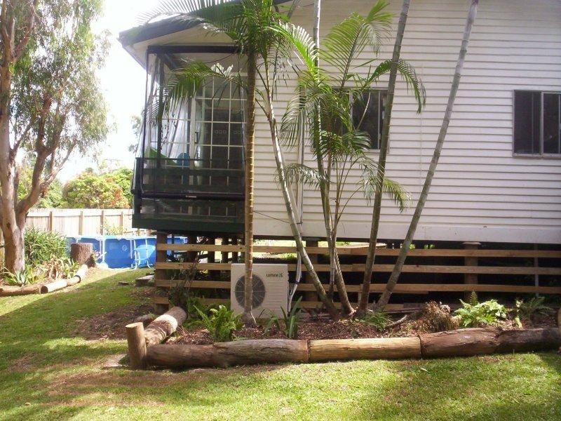 2 Alistair Crt, Macleay Island QLD 4184