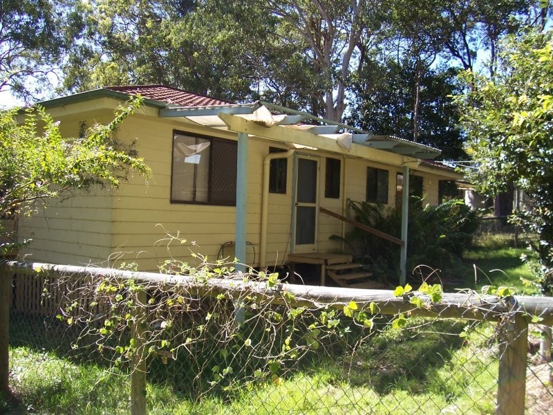 44 Coondooroopa Drive, Macleay Island QLD 4184