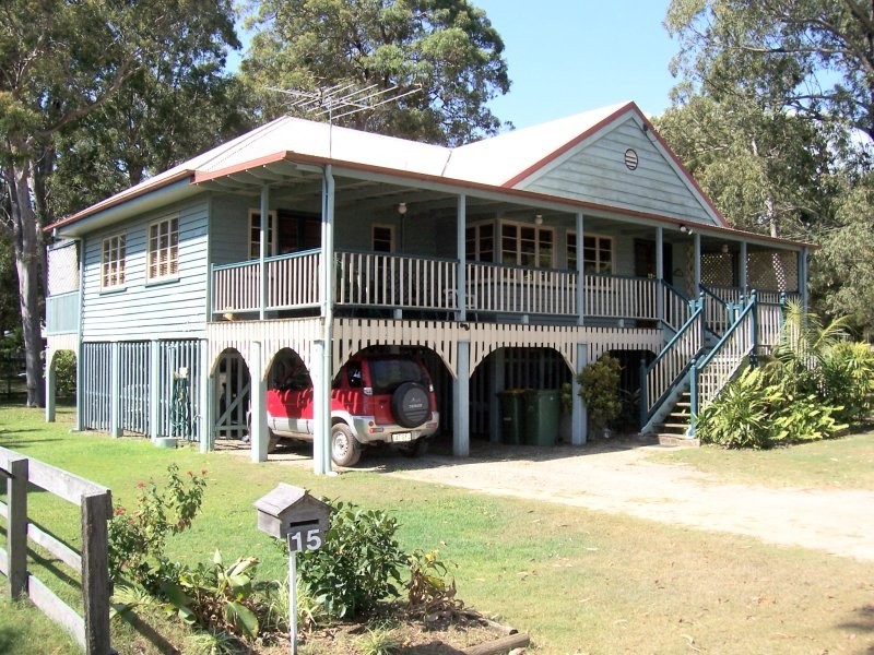 15 ORANA STREET, Macleay Island QLD 4184
