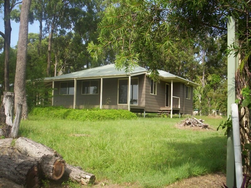 27 Benowa Road, Macleay Island QLD 4184
