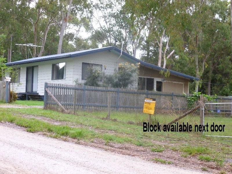 10 Panaroo Street, Macleay Island QLD 4184