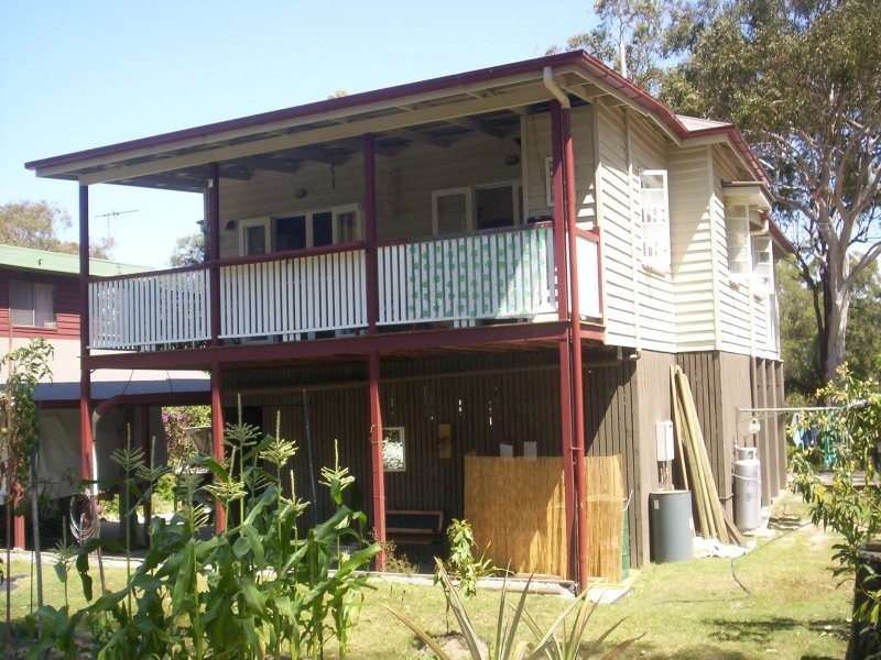 9 Kalara St, Macleay Island QLD 4184