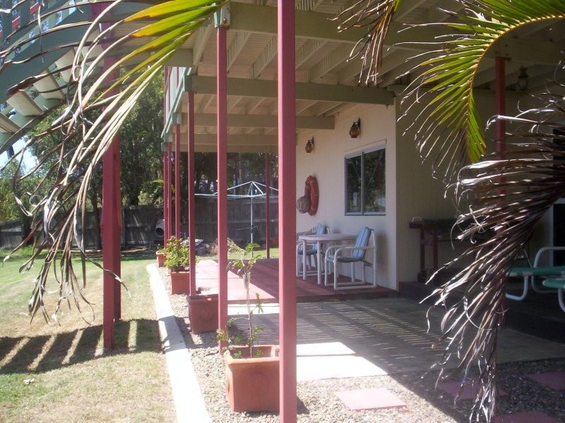 54 Attunga St, Macleay Island QLD 4184