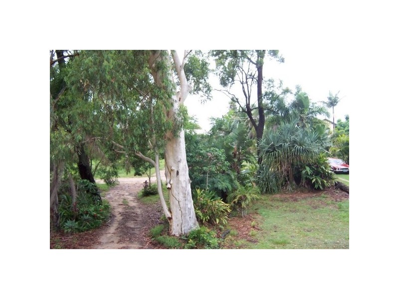 66 Charles Terrace, Macleay Island QLD 4184