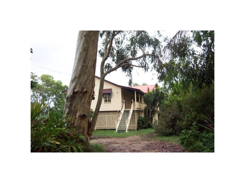 66 Charles Terrace, Macleay Island QLD 4184