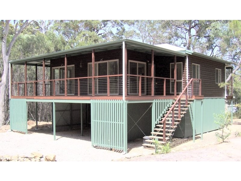 5 Natone St, Macleay Island QLD 4184