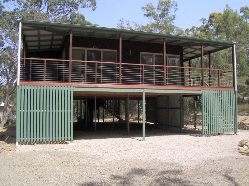 5 Natone St, Macleay Island QLD 4184