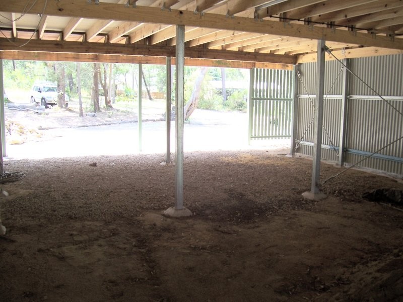 5 Natone St, Macleay Island QLD 4184