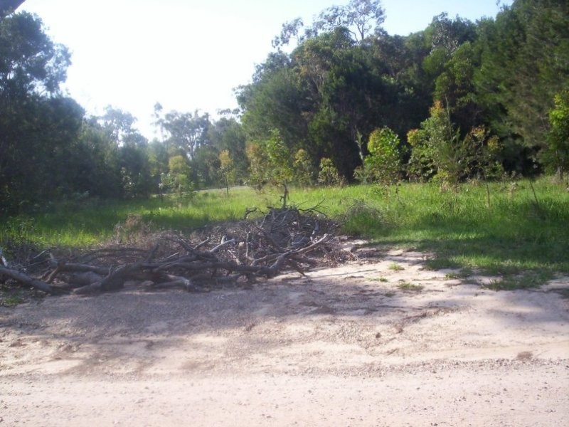 57 Scotts Road, Macleay Island QLD 4184