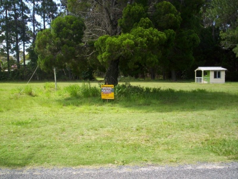 21 Jan Street, Macleay Island QLD 4184