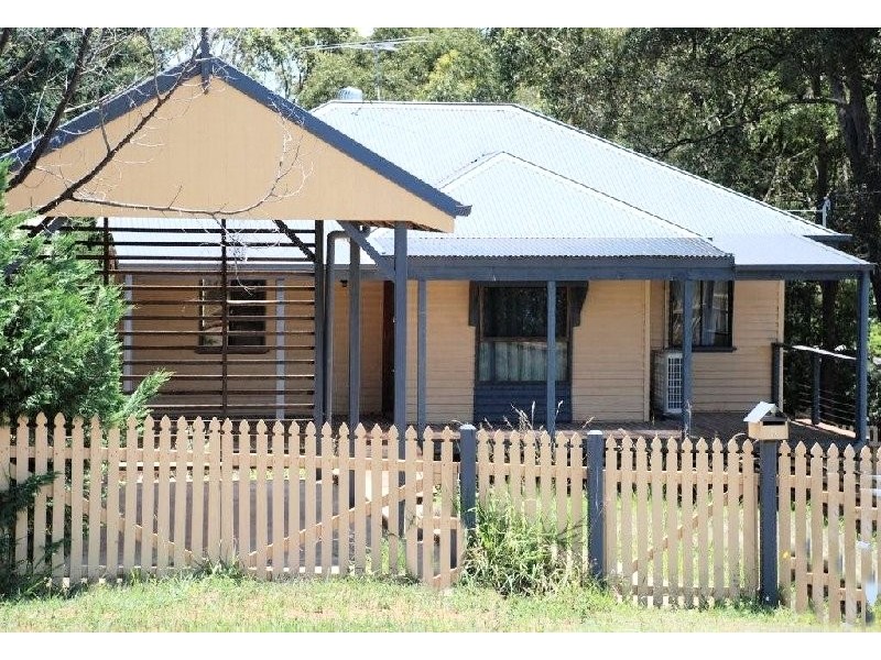 5 Short St, Russell Island QLD 4184