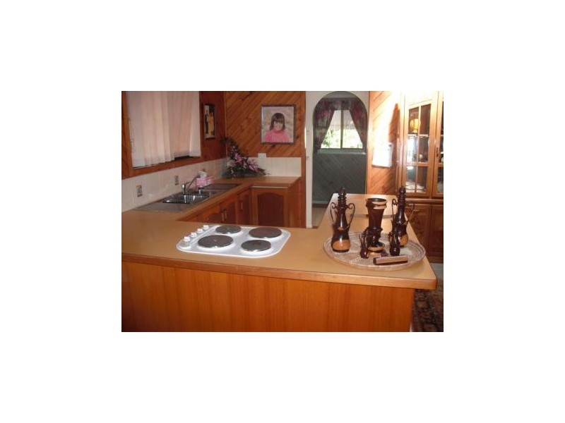 17 Lovell pde, Lamb Island QLD 4184