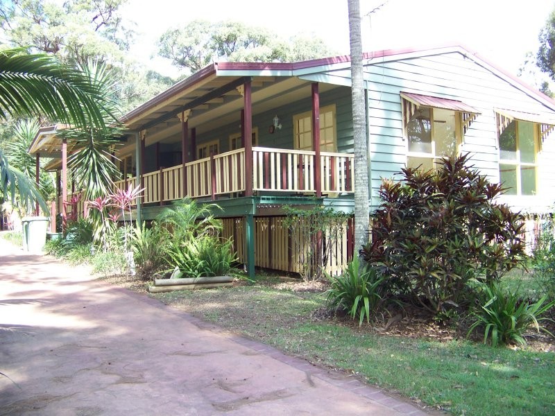 36 Coast Rd, Macleay Island QLD 4184