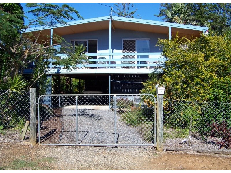 2 Quail Place, Macleay Island QLD 4184