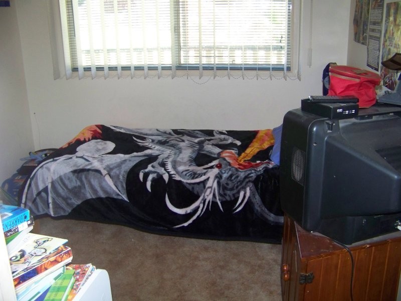 18 Granadilla St, Macleay Island QLD 4184