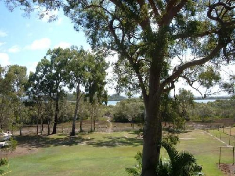 38 Charles Terrace, Macleay Island QLD 4184