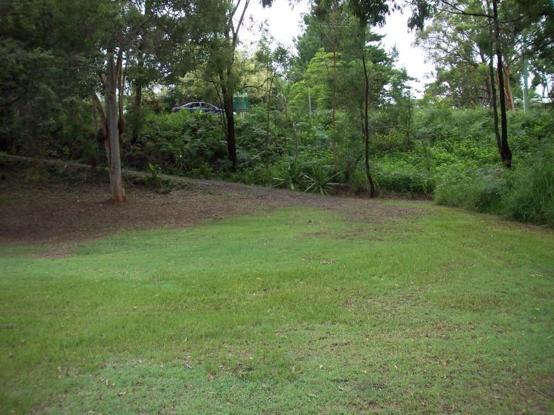 38 Charles Terrace, Macleay Island QLD 4184