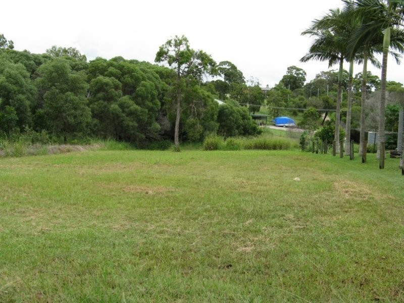 33 Florence Street, Macleay Island QLD 4184