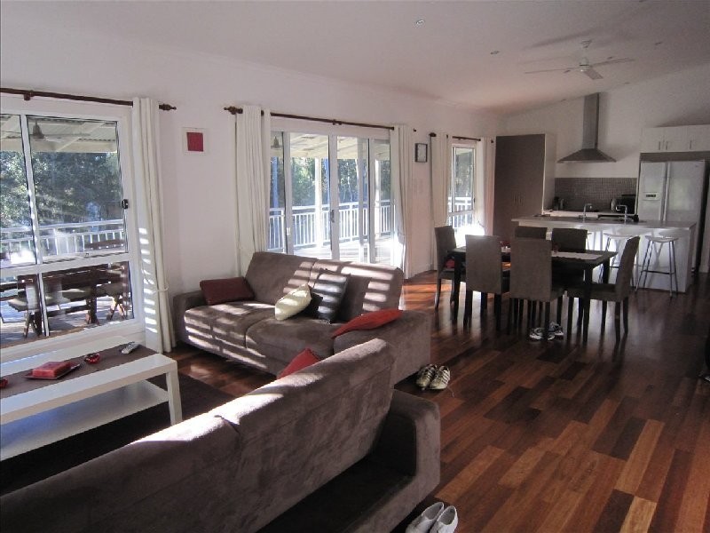 14 BARACOOTA ST, Macleay Island QLD 4184