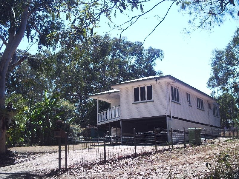 18 Devaney St, Macleay Island QLD 4184