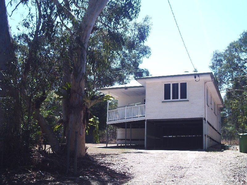 18 Devaney St, Macleay Island QLD 4184