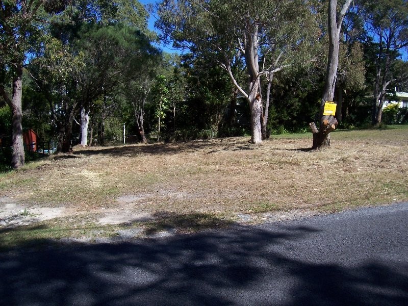 28 Baracoota St, Macleay Island QLD 4184