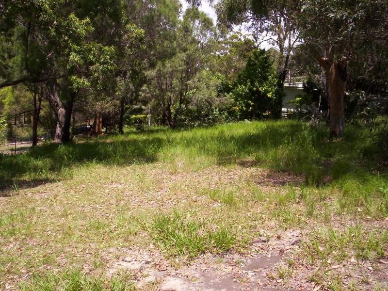 28 Baracoota St, Macleay Island QLD 4184