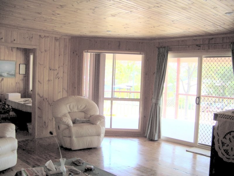 7 ILYA ST, Macleay Island QLD 4184