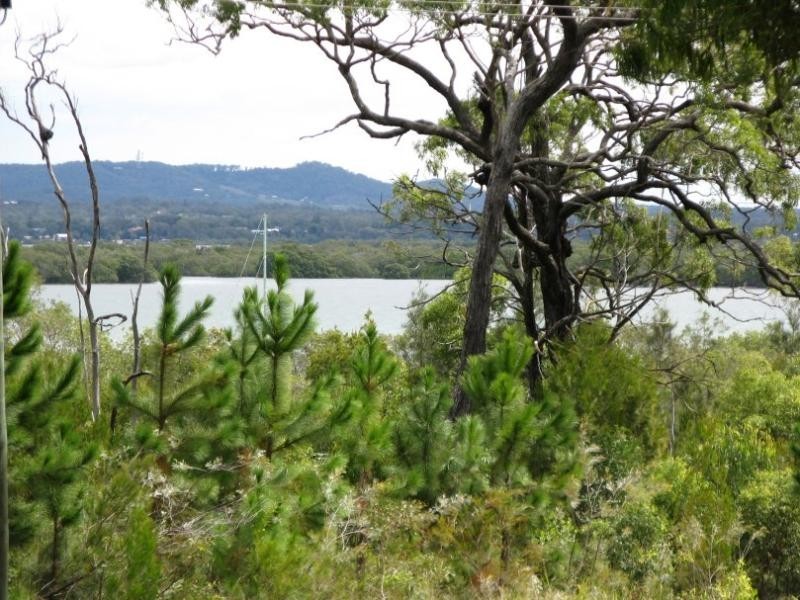 17 Brolga Street, Macleay Island QLD 4184