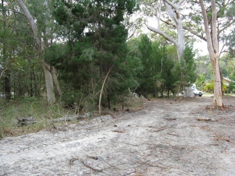 17 Natone Terrace, Macleay Island QLD 4184