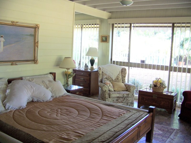 18 LEONIE Cres, Lamb Island QLD 4184